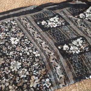 Beautiful georgette black white flower Saree
